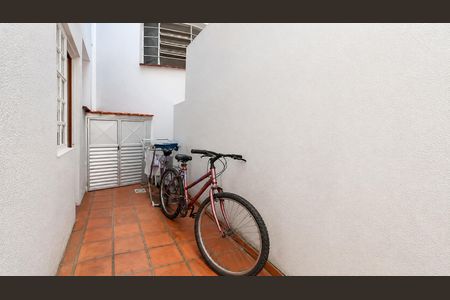 Área externa de apartamento para alugar com 1 quarto, 50m² em Menino Deus, Porto Alegre