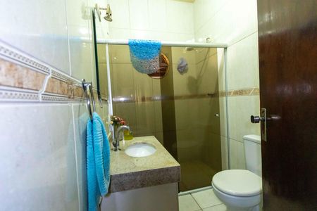 Banheiro de casa à venda com 3 quartos, 500m² em Parque Pedro Ii, Belo Horizonte