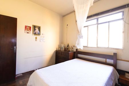 Quarto Suíte de casa à venda com 3 quartos, 500m² em Parque Pedro Ii, Belo Horizonte