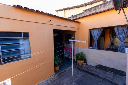 Quintal de casa à venda com 3 quartos, 500m² em Parque Pedro Ii, Belo Horizonte