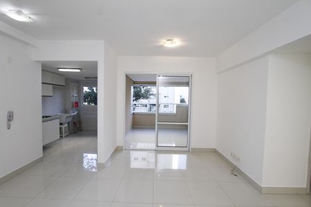 Apartamento para alugar com 72m², 2 quartos e 1 vagaSala