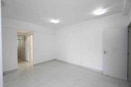 Apartamento para alugar com 72m², 2 quartos e 1 vagaSala