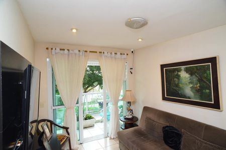 Apartamento para alugar com 67m², 2 quartos e 1 vaga