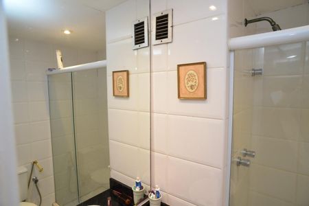 Apartamento para alugar com 67m², 2 quartos e 1 vaga