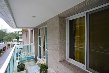 Apartamento para alugar com 67m², 2 quartos e 1 vaga