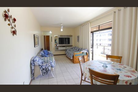Apartamento para alugar com 3 quartos, 109m² em Vila Nova, Cabo Frio