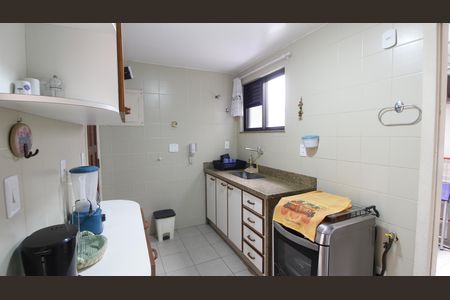 Apartamento para alugar com 109m², 3 quartos e 2 vagasCozinha