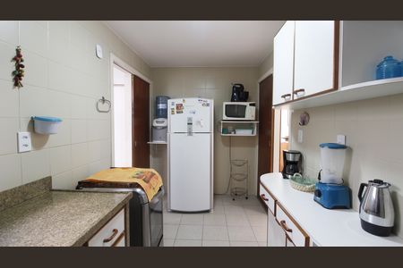 Apartamento para alugar com 109m², 3 quartos e 2 vagasCozinha