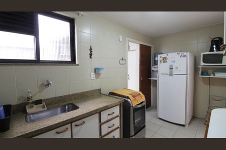 Apartamento para alugar com 109m², 3 quartos e 2 vagasCozinha