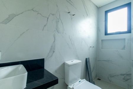 Casa à venda com 108m², 3 quartos e 2 vagas Casa à venda com 108m², 3 quartos e 2 vagasBanheiro da Suíte
