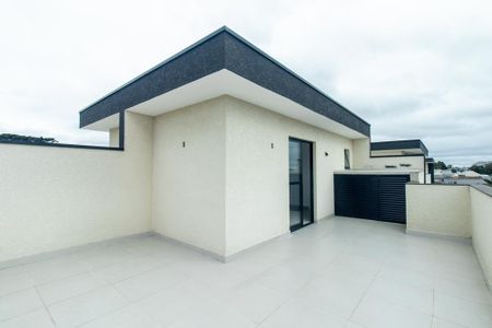 Casa à venda com 108m², 3 quartos e 2 vagas Casa à venda com 108m², 3 quartos e 2 vagasTerraço