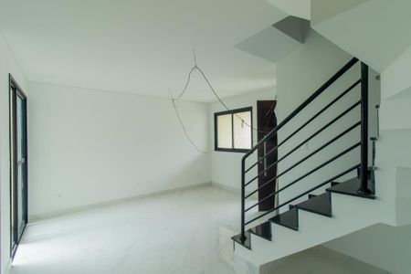 Sala de casa à venda com 3 quartos, 108m² em Uberaba, Curitiba