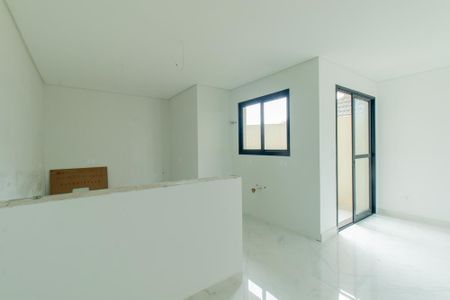 Casa à venda com 108m², 3 quartos e 2 vagas Casa à venda com 108m², 3 quartos e 2 vagasCozinha