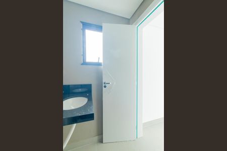 Casa à venda com 108m², 3 quartos e 2 vagas Casa à venda com 108m², 3 quartos e 2 vagasLavabo 2