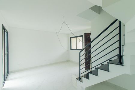 Casa à venda com 3 quartos, 108m² em Uberaba, Curitiba