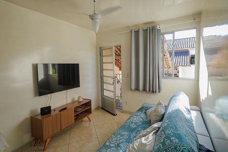 Sala de apartamento para alugar com 2 quartos, 50m² em Senador Vasconcelos, Rio de Janeiro