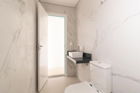 Banheiro Social de casa de condomínio à venda com 3 quartos, 139m² em Uberaba, Curitiba