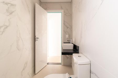 Casa de condomínio à venda com 139m², 3 quartos e 2 vagas Casa de condomínio à venda com 139m², 3 quartos e 2 vagasBanheiro Social