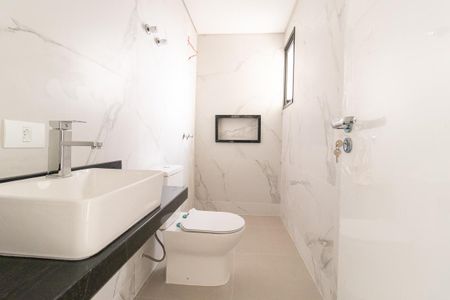 Casa de condomínio à venda com 139m², 3 quartos e 2 vagas Casa de condomínio à venda com 139m², 3 quartos e 2 vagasBanheiro da Suíte