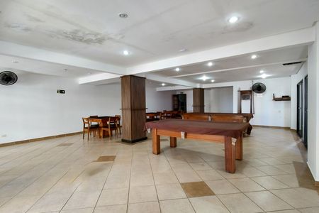 Apartamento para alugar com 75m², 2 quartos e 1 vaga Apartamento para alugar com 75m², 2 quartos e 1 vagaSala de Jogos