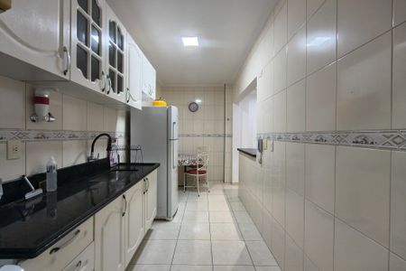 Apartamento para alugar com 75m², 2 quartos e 1 vaga Apartamento para alugar com 75m², 2 quartos e 1 vagaCozinha