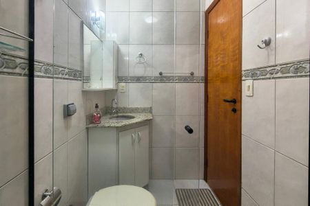 Apartamento para alugar com 75m², 2 quartos e 1 vaga Apartamento para alugar com 75m², 2 quartos e 1 vagaBanheiro da Suíte
