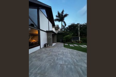 Casa de condomínio à venda com 356m², 4 quartos e 4 vagas Casa de condomínio à venda com 356m², 4 quartos e 4 vagasFoto 13