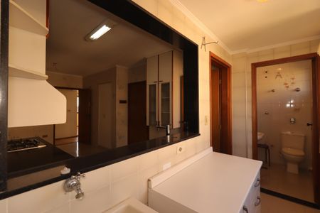 Apartamento à venda com 109m², 3 quartos e 1 vagaÁrea de Serviço