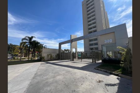 Apartamento para alugar com 50m², 2 quartos e 1 vaga Apartamento para alugar com 50m², 2 quartos e 1 vagaFachada e portaria