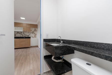 Apartamento para alugar com 38m², 2 quartos e sem vaga Apartamento para alugar com 38m², 2 quartos e sem vagaBanheiro
