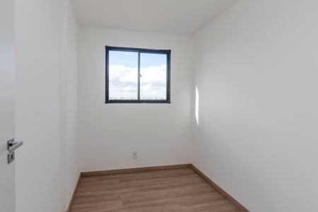 Quarto 2 de apartamento para alugar com 2 quartos, 38m² em Jardim Aeroporto, São Paulo