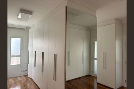 Casa à venda com 4 quartos, 460m² em Tamboré, Santana de Parnaíba