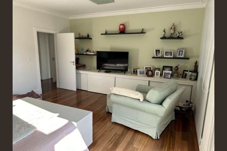 Casa à venda com 4 quartos, 460m² em Tamboré, Santana de Parnaíba