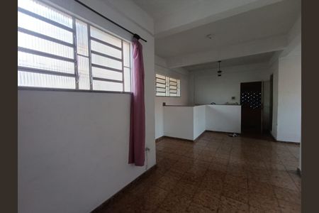 Casa para alugar com 35m², 1 quarto e 1 vaga