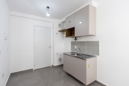 Cozinha de apartamento para alugar com 1 quarto, 24m² em Barra Funda, São Paulo