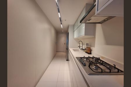 Apartamento para alugar com 137m², 3 quartos e 2 vagas