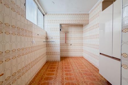 Apartamento à venda com 112m², 3 quartos e sem vaga Apartamento à venda com 112m², 3 quartos e sem vagaCozinha e Área de Serviço