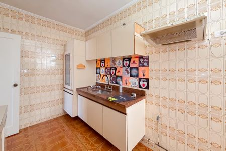 Apartamento à venda com 112m², 3 quartos e sem vaga Apartamento à venda com 112m², 3 quartos e sem vagaCozinha e Área de Serviço