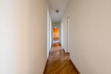 Apartamento à venda com 112m², 3 quartos e sem vaga Apartamento à venda com 112m², 3 quartos e sem vagaCorredor