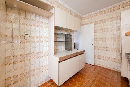 Apartamento à venda com 112m², 3 quartos e sem vaga Apartamento à venda com 112m², 3 quartos e sem vagaCozinha e Área de Serviço
