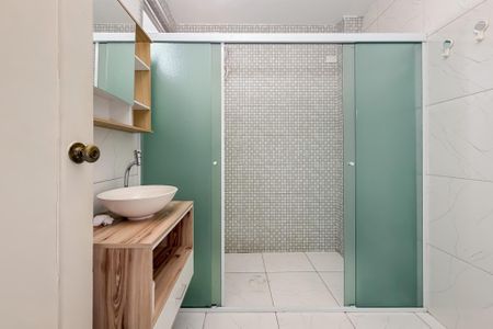 Apartamento à venda com 112m², 3 quartos e sem vaga Apartamento à venda com 112m², 3 quartos e sem vagaBanheiro
