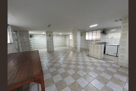 Apartamento para alugar com 60m², 2 quartos e sem vagaÁrea comum - Salão de festas