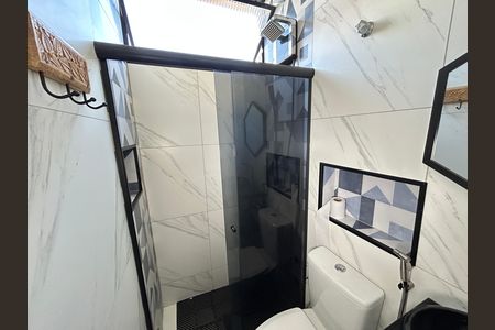 Apartamento para alugar com 60m², 2 quartos e sem vagaBanheiro