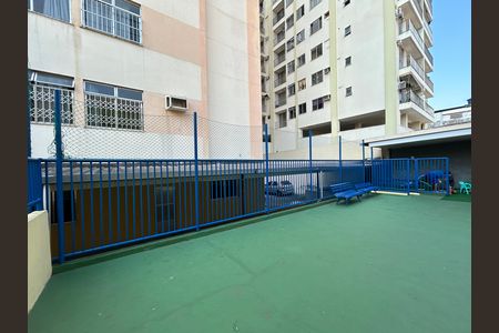 Apartamento para alugar com 60m², 2 quartos e sem vagaÁrea comum - Playground