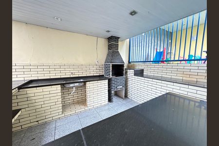 Apartamento para alugar com 60m², 2 quartos e sem vagaÁrea comum - Churrasqueira