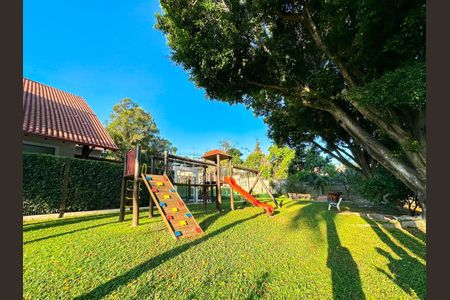 Casa de condomínio à venda com 206m², 4 quartos e 2 vagas