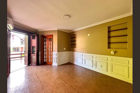 Casa de condomínio à venda com 206m², 4 quartos e 2 vagas