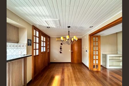 Casa de Condomínio para alugar com 4 quartos, 206m² em Rondônia, Novo Hamburgo