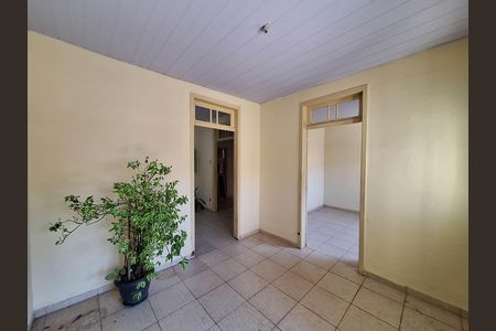 Sala de casa de condomínio para alugar com 3 quartos, 60m² em Santa Rosa, Niterói
