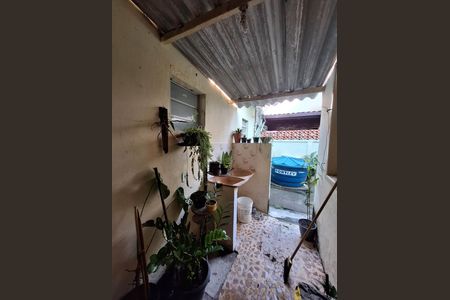 Cozinha e Área de Serviço de casa de condomínio para alugar com 3 quartos, 60m² em Santa Rosa, Niterói